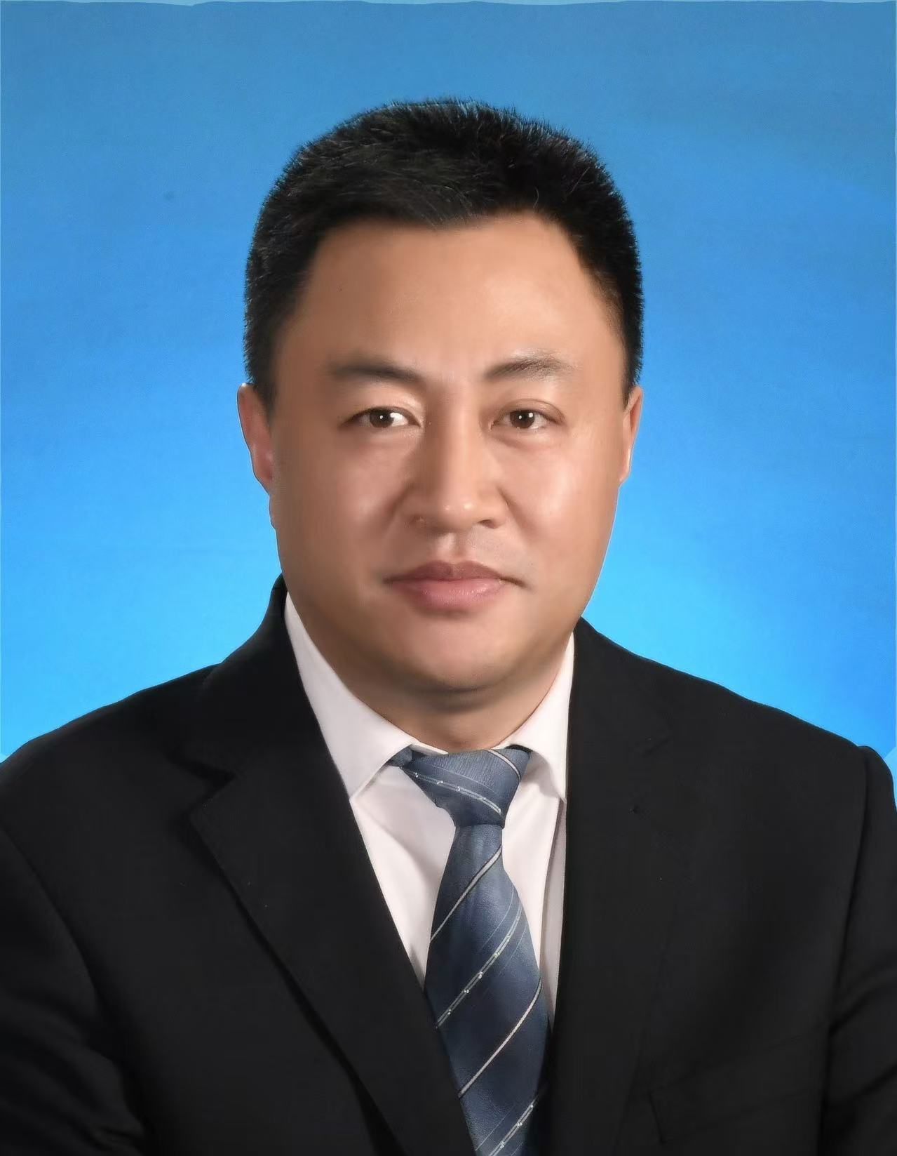 书记照片.jpg